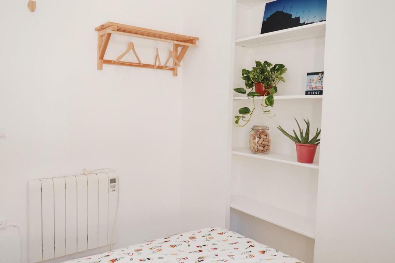 Amparito Apartment - Casc Antic ตาร์ราโกนา ภายนอก รูปภาพ