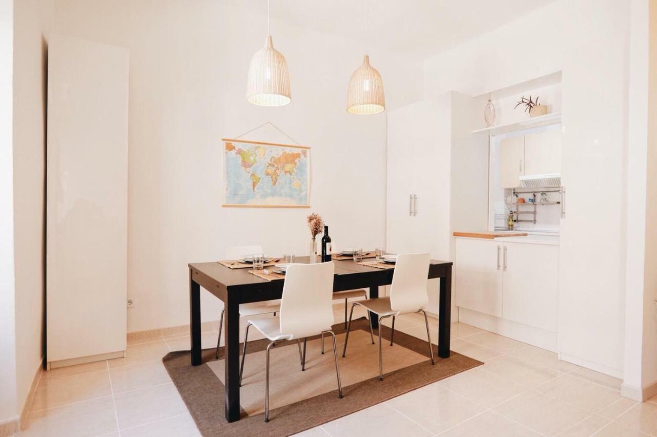 Amparito Apartment - Casc Antic ตาร์ราโกนา ภายนอก รูปภาพ
