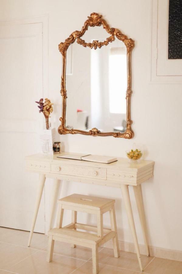 Amparito Apartment - Casc Antic ตาร์ราโกนา ภายนอก รูปภาพ